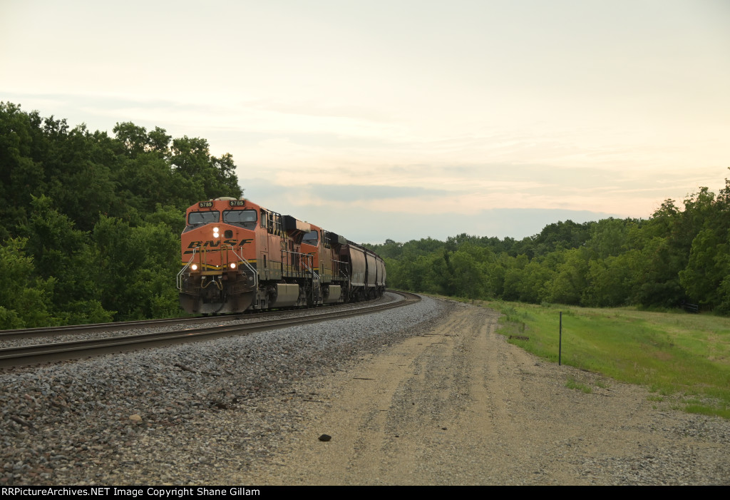 BNSF 5785